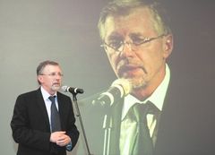 Premjerų žentai atsipirkdavo išgąsčiu Premjerų žentai atsipirkdavo išgąsčiu