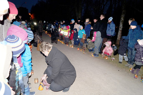 Žibintų šventėje – šimtai vaikų Žibintų šventėje – šimtai vaikų