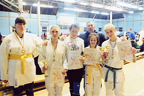 Rungtyniavo dziudo sportininkai Rungtyniavo dziudo sportininkai
