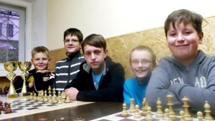 Šachmatininkai nugalėjo jaunių pirmenybėse