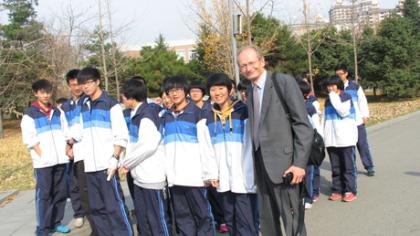 Gimnazijos direktorius svečiavosi Kinijoje